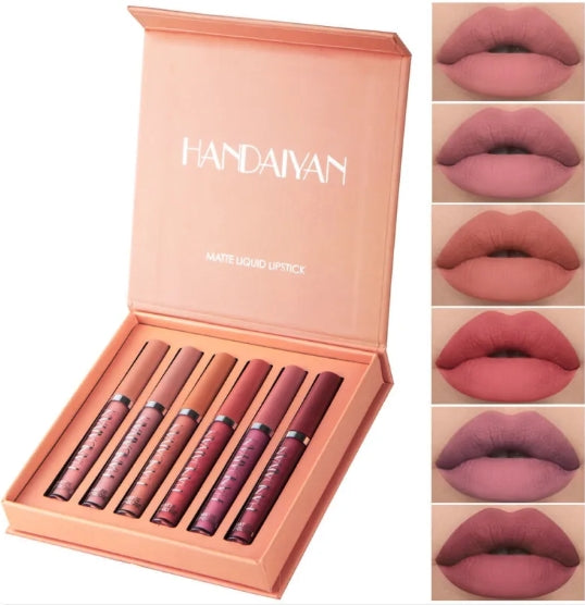 Gloss Mat pour les Lèvres